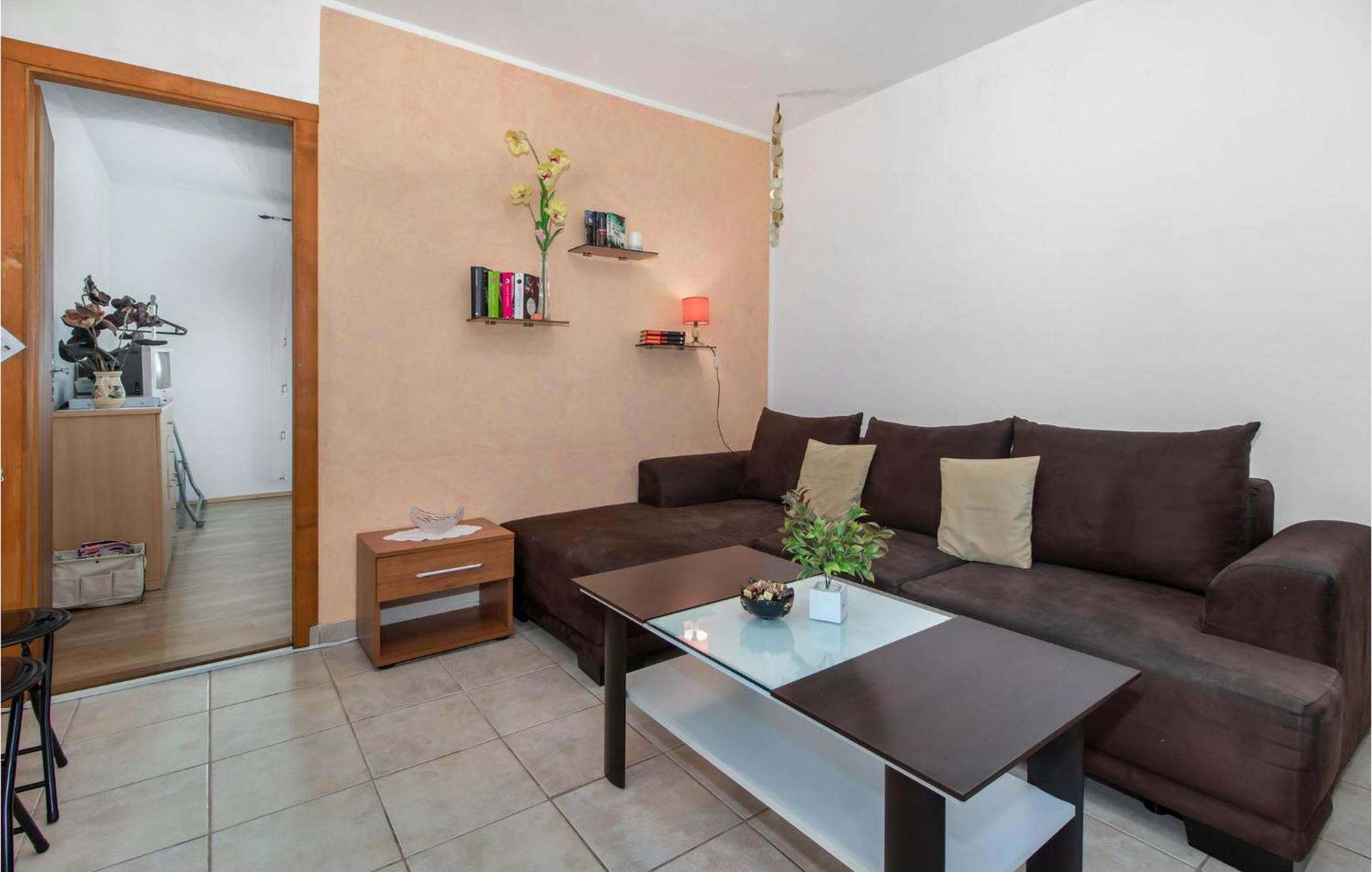Nice Apartment In Smrika With Kitchen Exterior photo
